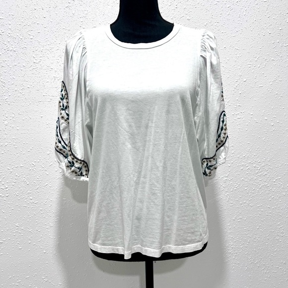 Chic embroidered sleeve White Blouse with Embroidered Sleeves M - Picture 2 of 8
